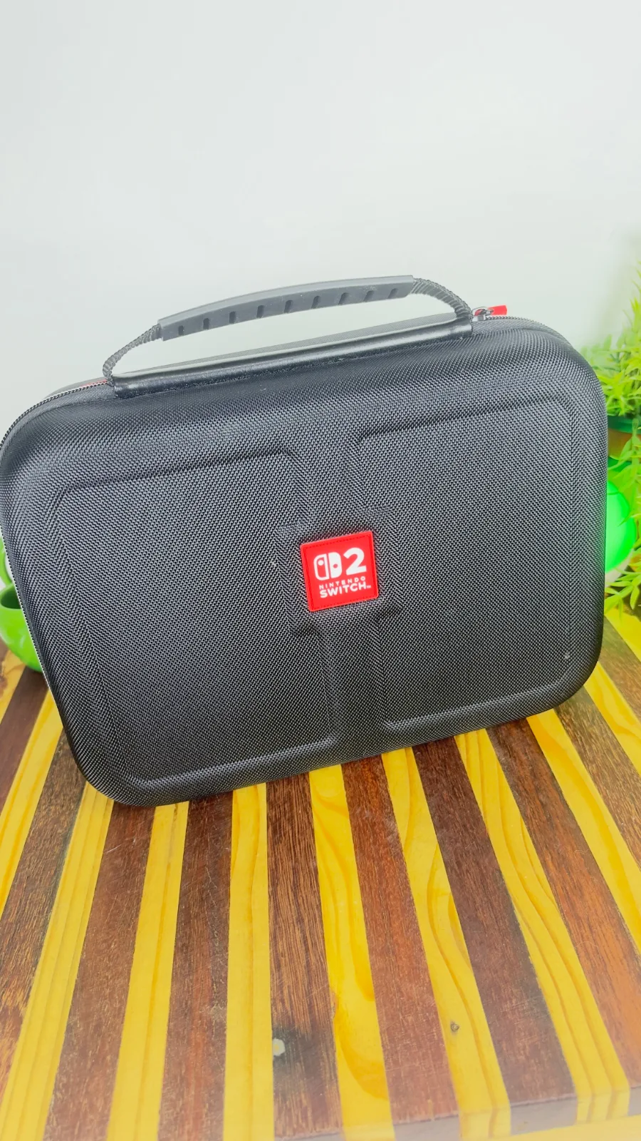 Nintendo Switch 2 com case preto Nintendo, carregador e completo Nintendo Switch 2 (BEE001)
