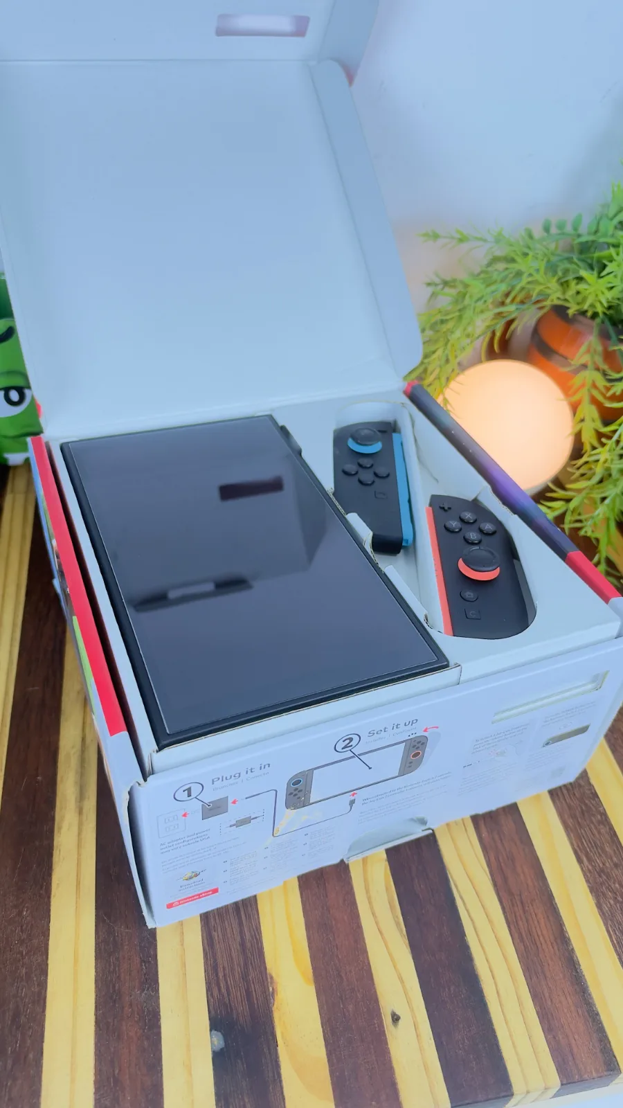 Nintendo Switch 2 com película verde e caixa Nintendo Switch 2 (BEE001)