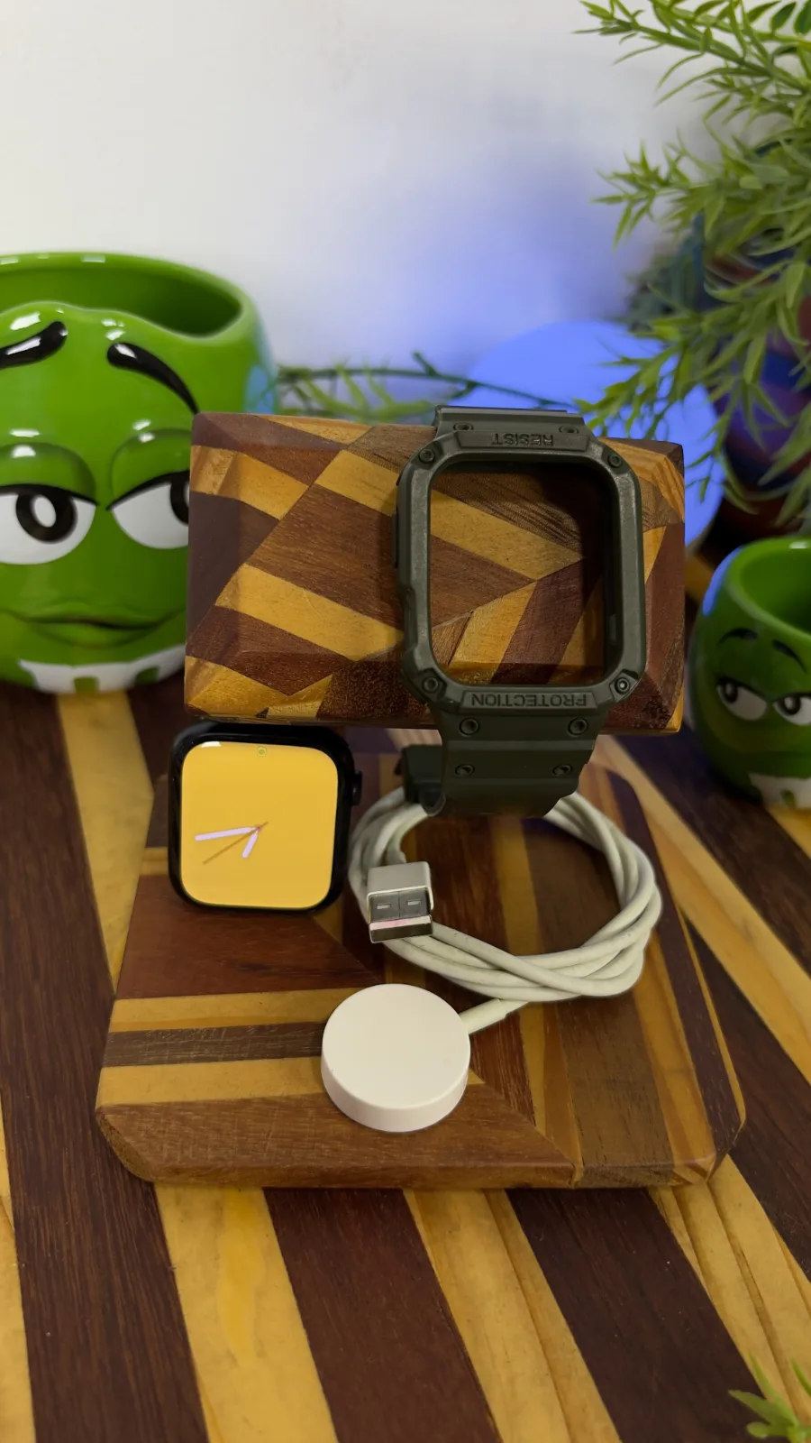 Apple Watch Série 7 (GPS + Celular) Alumínio 45mm a2477
