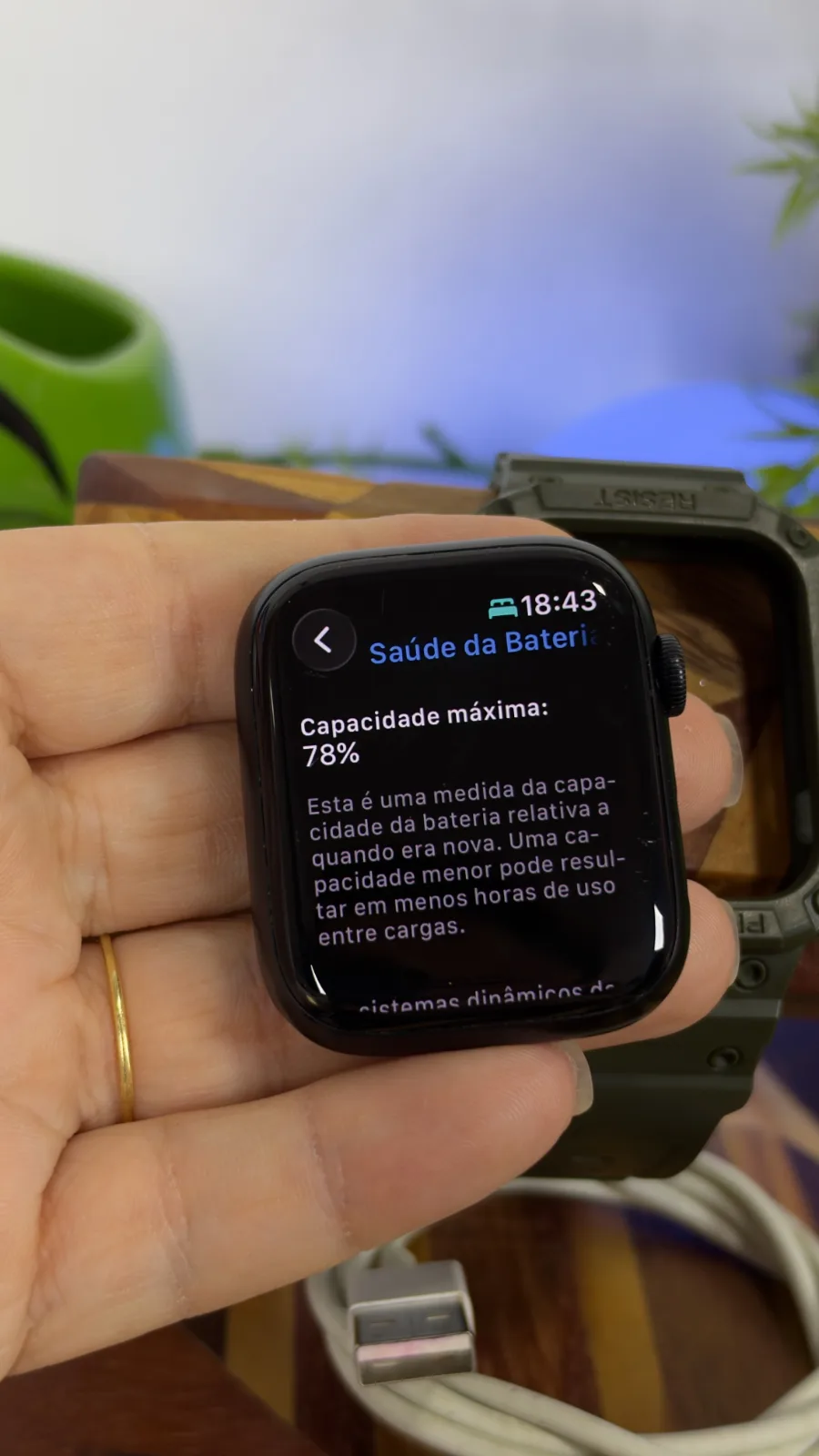 Apple Watch Série 7 (GPS + Celular) Alumínio 45mm a2477