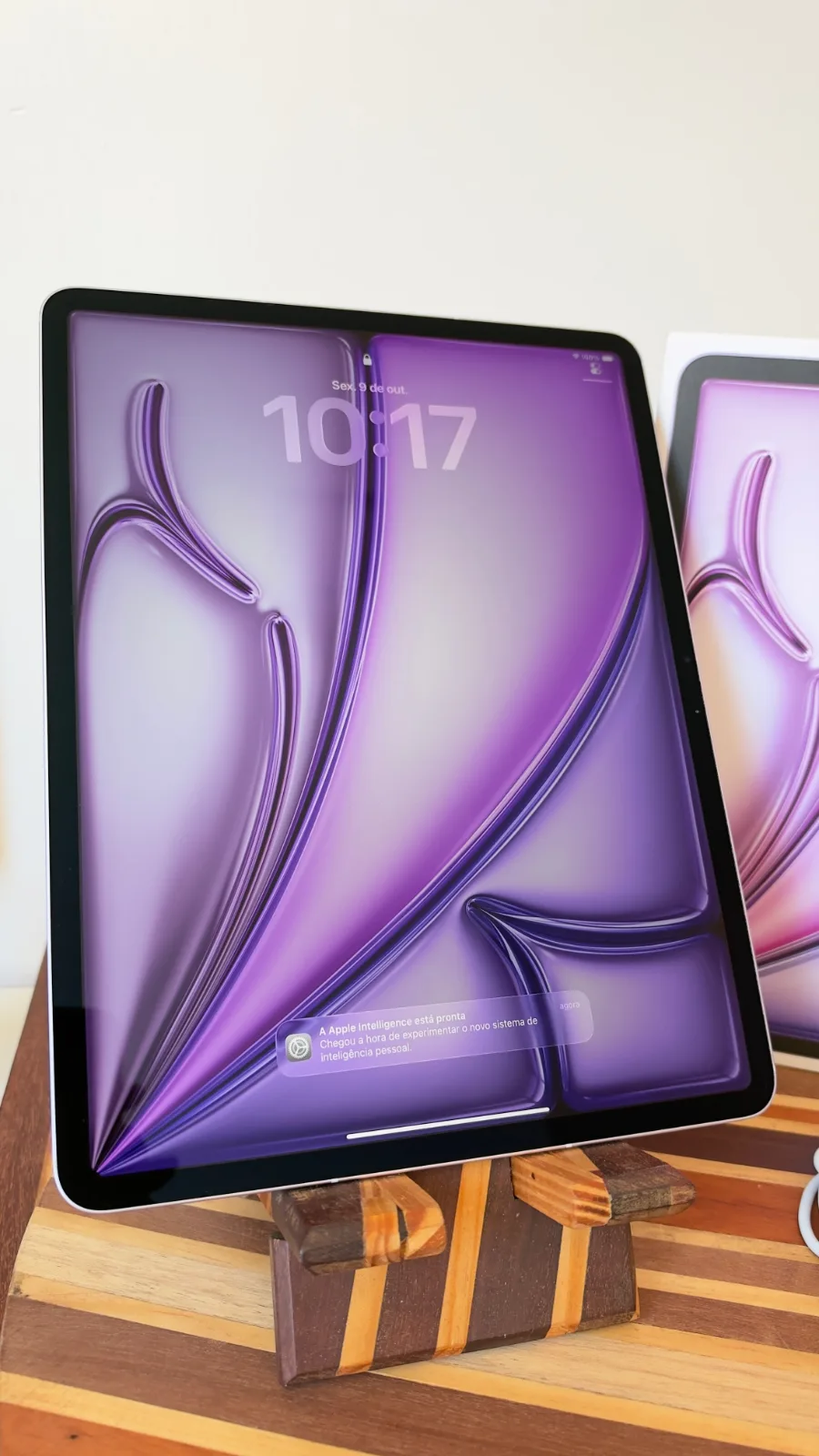 iPad Air M3 2025 (13'', 128GB, Wi-Fi + Celular) c/ caixa MCJ44LL/A (A3269)