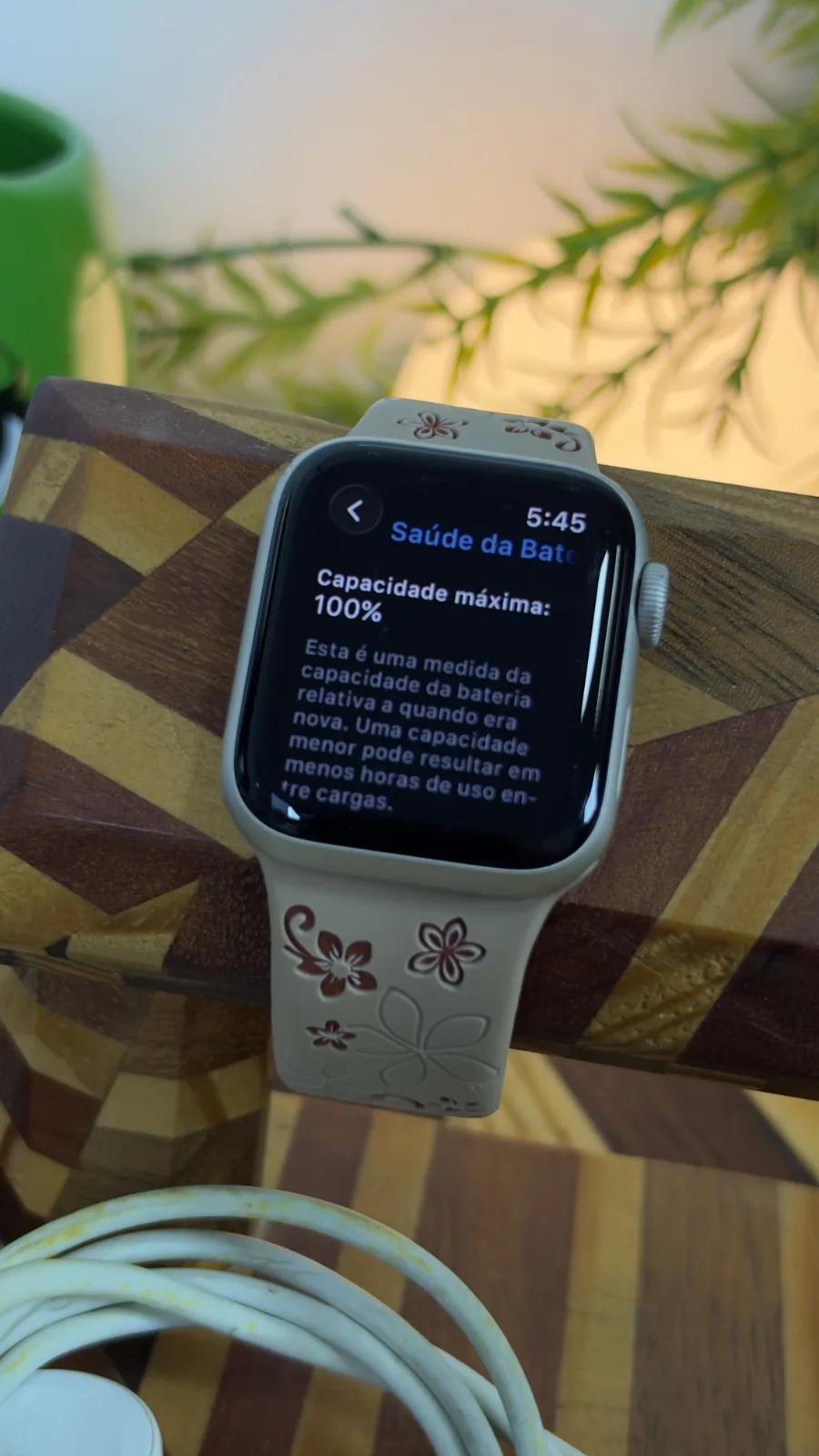 Apple Watch SE (2ª geração, GPS) Alumínio 40mm a2722