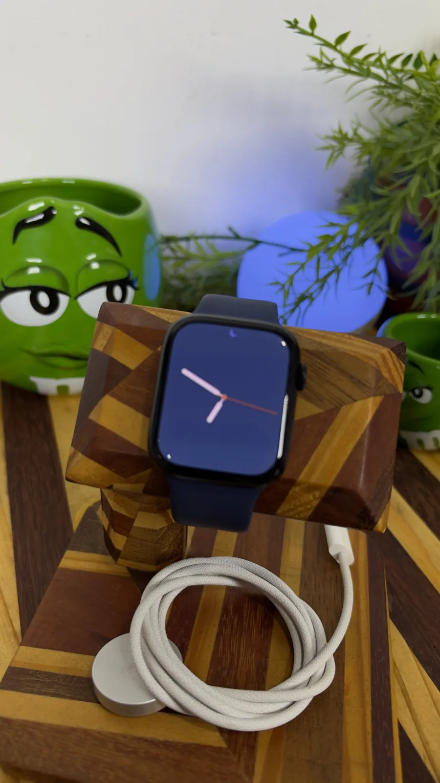 Apple Watch Série 8 (GPS + Celular) Alumínio 45mm a2774