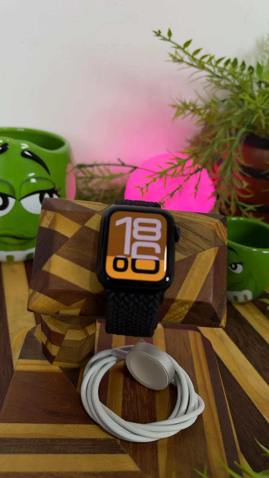 Apple Watch SE (2ª geração, GPS + Celular) Alumínio 40mm a2726